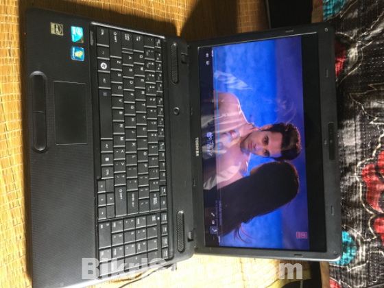 Toshiba i3 laptop